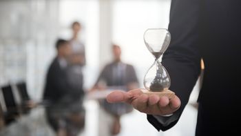 Un especialista advirtió por el impacto que podría tener la reducción de la jornada laboral en los trabajadores menos calificados. Un especialista advirtió por el impacto que podría tener la reducción de la jornada laboral en los trabajadores menos calificados.