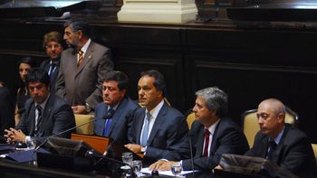 scioli volvio a reclamarle ayuda financiera al gobierno nacional scioli volvio a reclamarle ayuda financiera al gobierno nacional