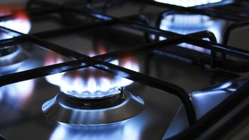 el gobierno prepara un tarifazo en el gas, con aumentos en abril y mayo
