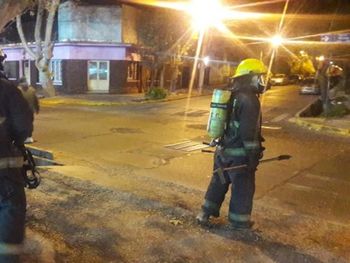 Fueron apagar un incendio y se encontraron con un asado&nbsp;