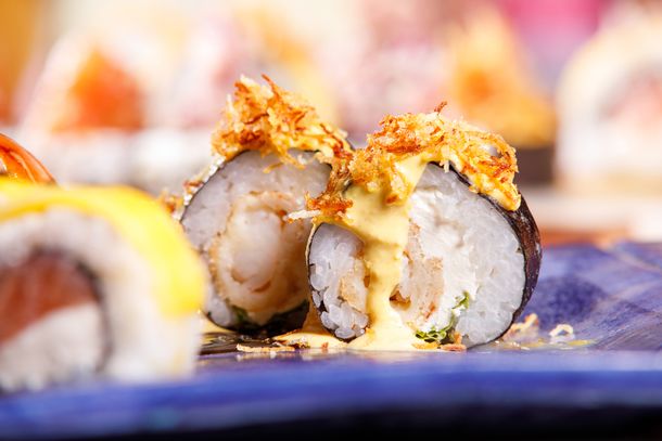 Mugre, ratas y malos olores: clausuran local de preparación y venta de sushi en Belgrano