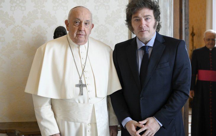 El papa Francisco apuntó contra el Gobierno: En vez de pagar justicia social, pagó el gas pimienta
