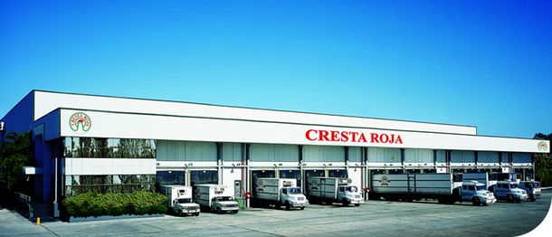 La empresa de pollos Cresta Roja cerró una de sus plantas: hay 1300 trabajadores despedidos