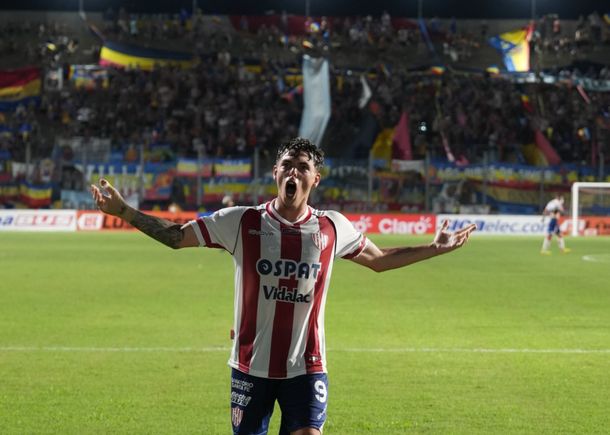 Copa Argentina: Unión sufrió más de la cuenta pero le ganó 3-1 a Colegiales y avanzó de ronda