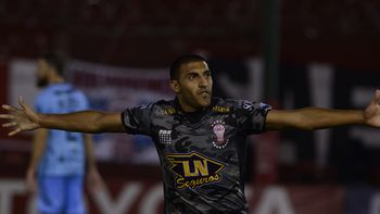 huracan se lo dio vuelta a temperley y sigue sonando