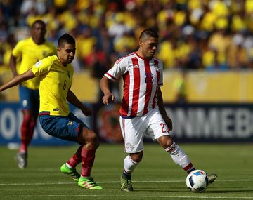 Ecuador salvó el invicto en el final ante el Paraguay de Ramón