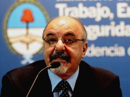 acordarian elevar el salario minimo a los 2.900 pesos acordarian elevar el salario minimo a los 2.900 pesos