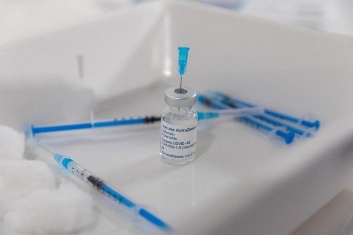 Argentina podría producir 100% la vacuna de AstraZeneca