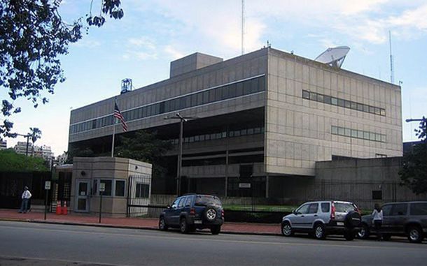 Sede de la Embajada de los Estados Unidos en Buenos Aires.