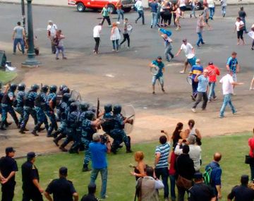 Serios incidentes en La Plata por despidos