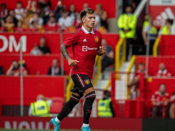 Con Licha y Garnacho, Manchester United va por los octavos de la Europa League