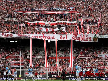 Los borrachos del tablón