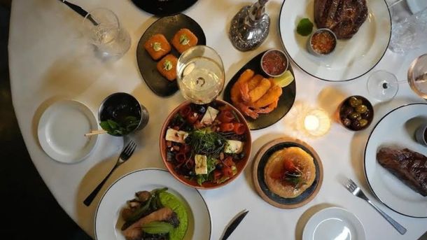 Este emblemático bodegón porteño abre sus puertas todos los días. Este emblemático bodegón porteño abre sus puertas todos los días.