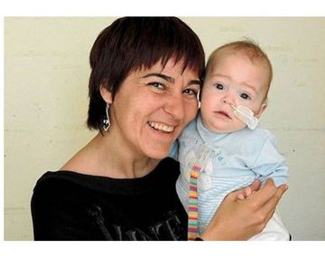 Una beba evoluciona tras un trasplante de siete órganos