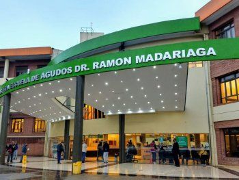 Un hombre prendió fuego a su pareja frente a sus hijos