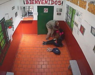 Video: simulan que van a pagar la cuota y roban $600 mil en una escuela
