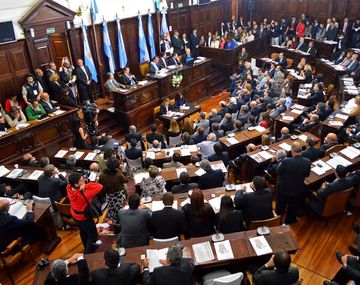 Escándalo y disputas en Mendoza por el aumento para los políticos