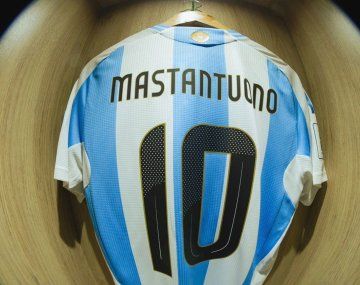 Mastantuono hereda la mítica camiseta 10 de Messi