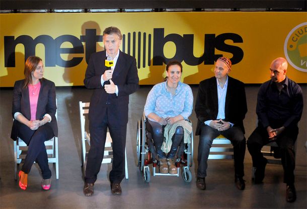 Macri anunció la creación de cuatro nuevos Metrobuses