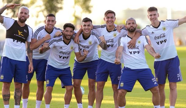 Otamendi, pícaro en Twitter: Nadie nos Robará la ilusión de seguir intentándolo