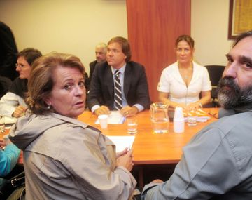 Docentes advierten que falta una oferta que recomponga el poder adquisitivo