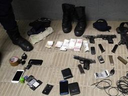 Investigaba un asalto y se llevó un iPhone de la escena: está detenida