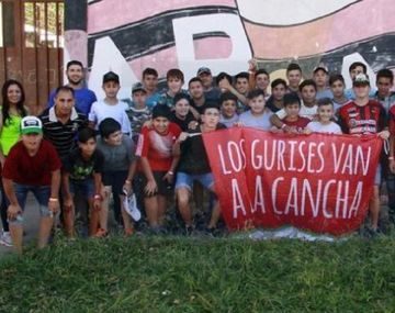 VIDEO: La barra de Patronato le pegó a unos nenes de una escuelita de fútbol