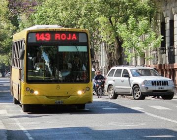 Un hombre murió de un paro cardíaco mientras conducía un colectivo en Rosario