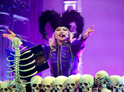 Todos los nominados del MTV VMAs 2025