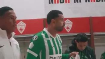 el gran gesto de edwin cardona con franco armani en atletico nacional por sus 40 anos