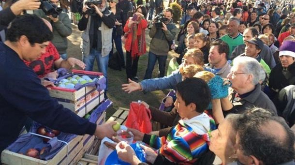 Nuevo verdurazo en Plaza de Mayo: regalarán 20 mil kilos de verdura