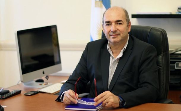 Tullio, por Radio 10: El piso para la votación es de 25 boletas