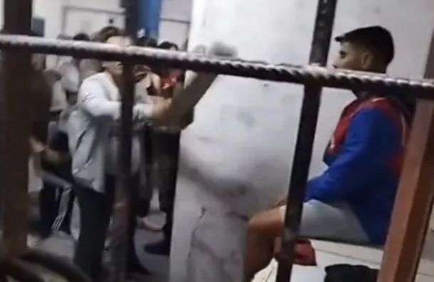 Salvaje ataque a un jugador del Ascenso: le clavaron una llave en la cabeza