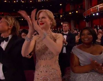 Nicole Kidman fue centro de cargadas por sus aplausos