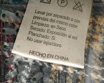 Suspensiones en textiles: ¿de dónde es la ropa?