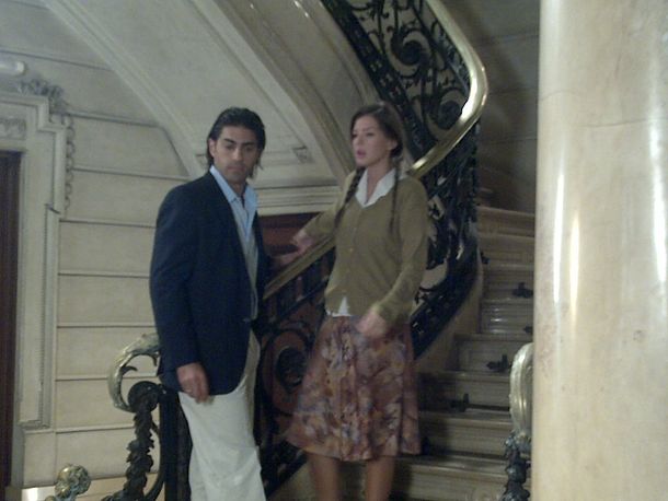 La China Suárez, a los besos con un modelo