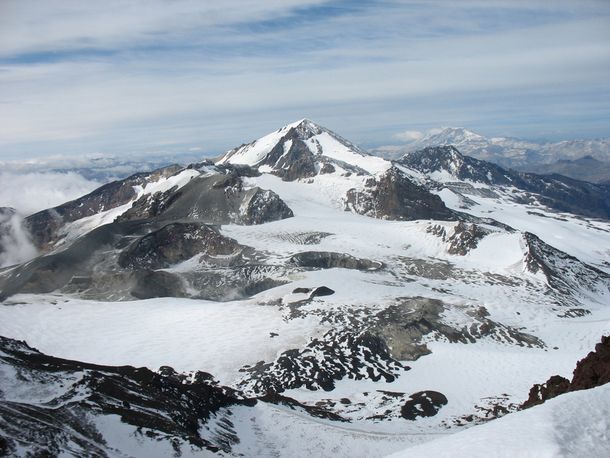 Alerta amarilla por la actividad del volcán Peteroa