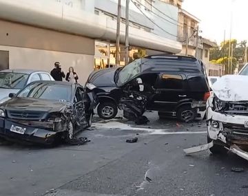 Choque múltiple de siete autos en Quilmes