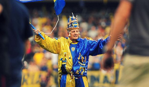 Murió Cacho Laudonio, el Loco Banderita de Boca
