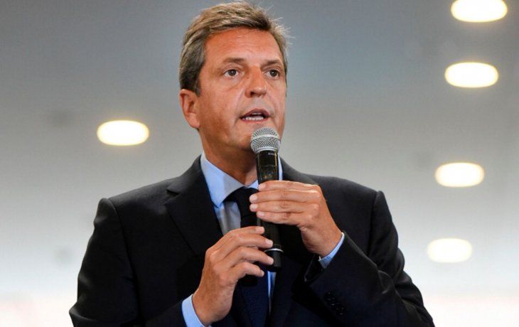 Desde que surgieron los rumores de cambios que involucraban a Sergio Massa como ingresante al Gabinete, el dólar blue se desplomó.&nbsp;