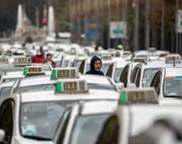 Madrid: incorporan a las criptomonedas como método de pago en los taxis