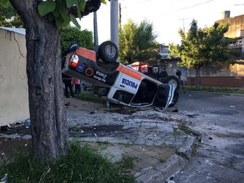 Persecución, choque y vuelco en Villa Maipú