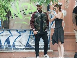 Selena y The Weeknd muy enamorados por Palermo