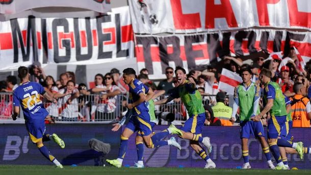 El error de Germán Pezzella y el gol de Miguel Merentiel para el 1-1 de Boca ante River
