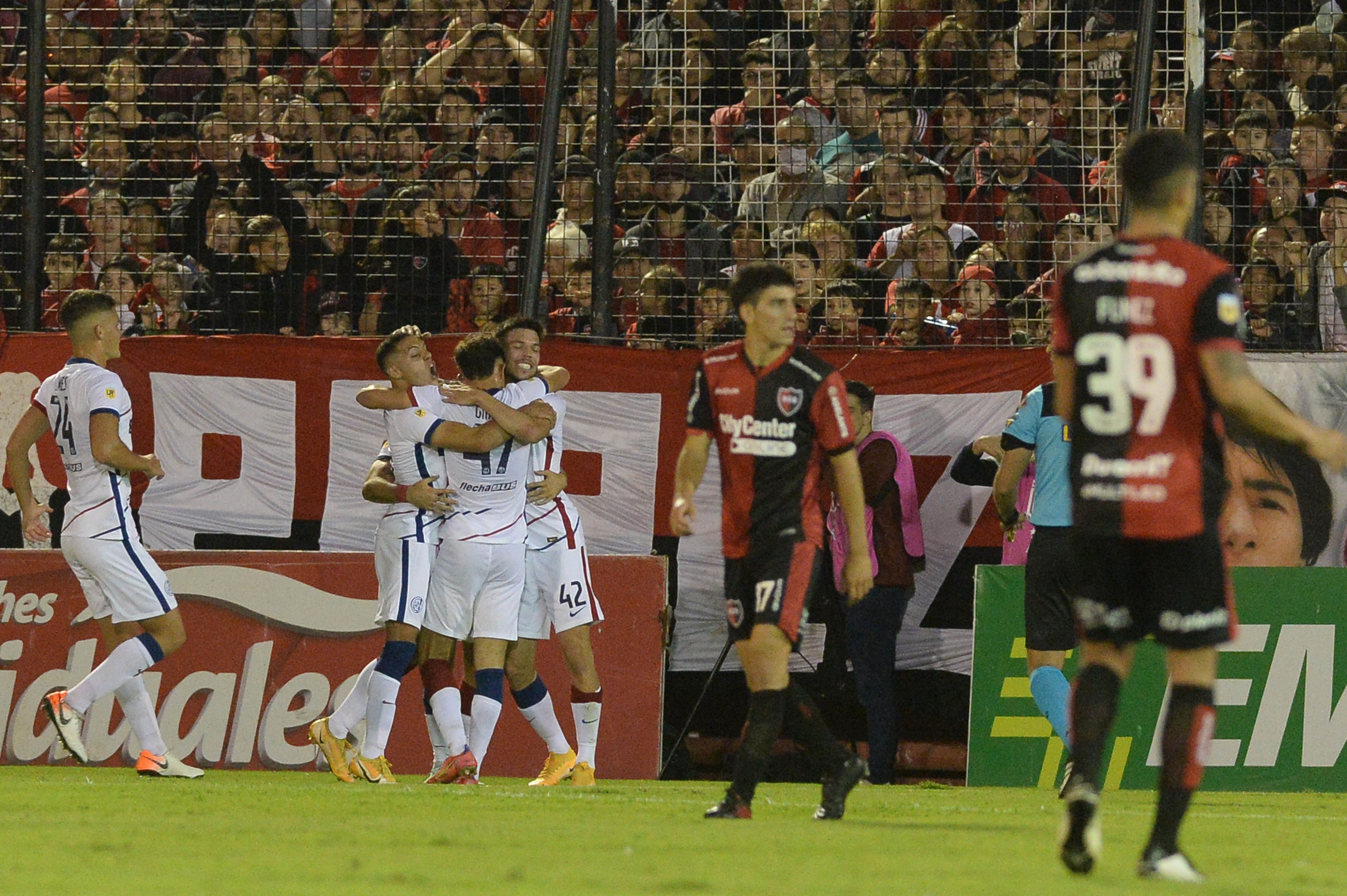 Copa de la Liga: San Lorenzo sorprendió a Newells y le ganó en Rosario