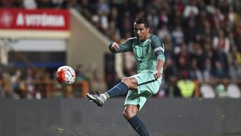 cristiano ronaldo volvio a bailar, pero ahora dentro de la cancha cristiano ronaldo volvio a bailar, pero ahora dentro de la cancha