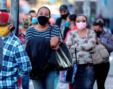 La OMS registró un nuevo récord diario de casos de coronavirus: 294 mil contagios en 24 horas