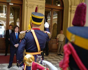 En medio de la polémica por el sable de San Martín