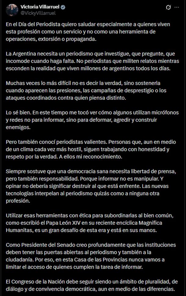 Conmovedor comunicado de la familia de Indio Solari en plena despedida masiva. Conmovedor comunicado de la familia de Indio Solari en plena despedida masiva.