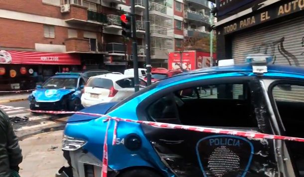 Chocaron dos patrulleros en Bulnes y Cabrera: cuatro policías quedaron heridos